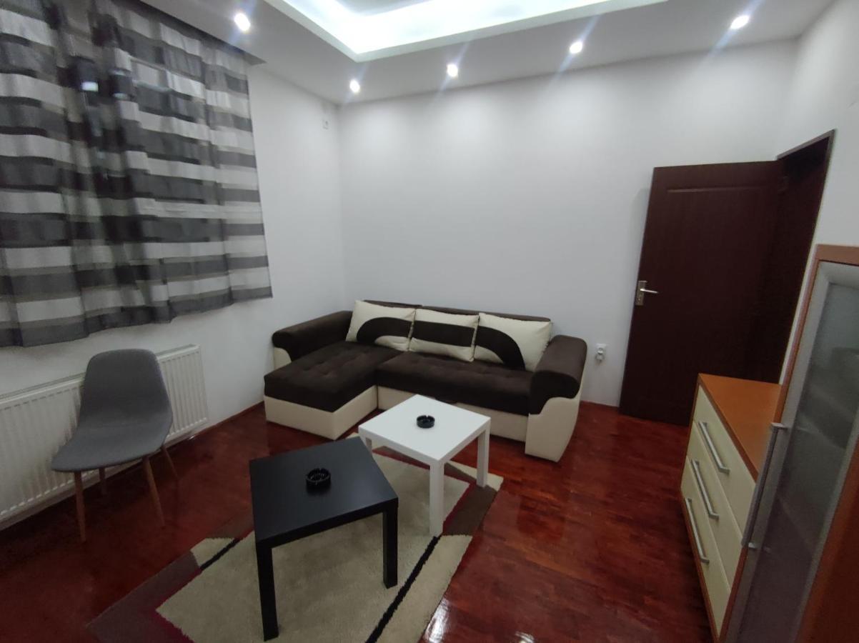 Nis Apartment Exteriér fotografie